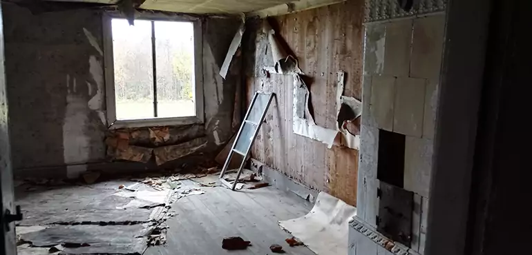 Why Selling a Distressed House Through Traditional Methods Fails in Jersey City